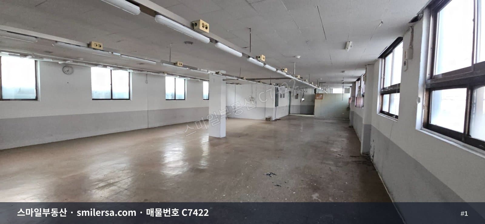 부산광역시 연제구 거제동 사무실 내부 사진 C7422