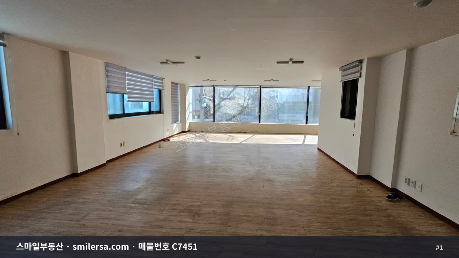 부산광역시 동래구 온천동 상가 내부 사진 C7451