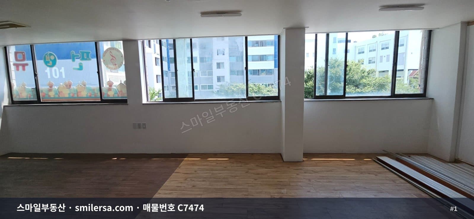 동래역 한진타운 인근 3층 사무실, 노출 좋은 21평 공간 - 1