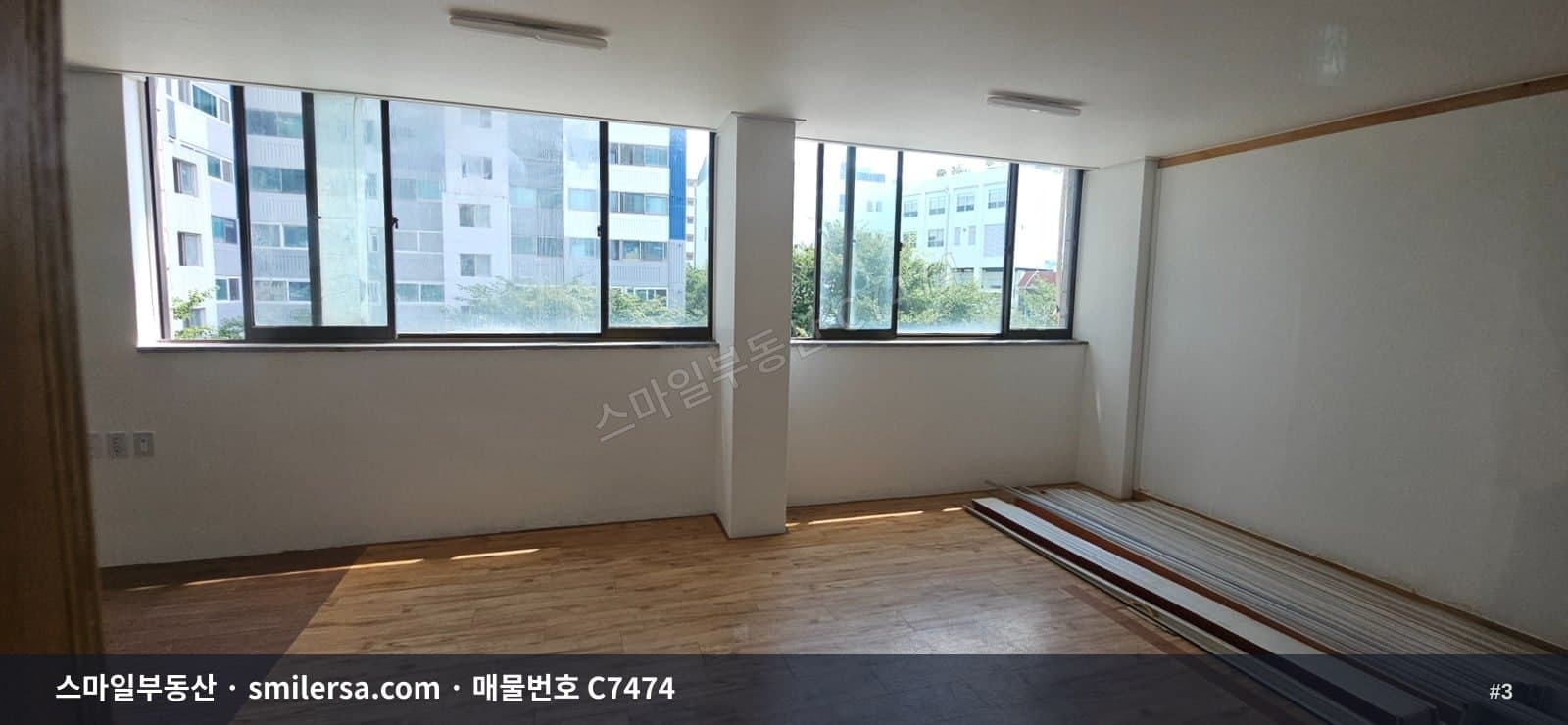 동래역 한진타운 인근 3층 사무실, 노출 좋은 21평 공간 썸네일 3