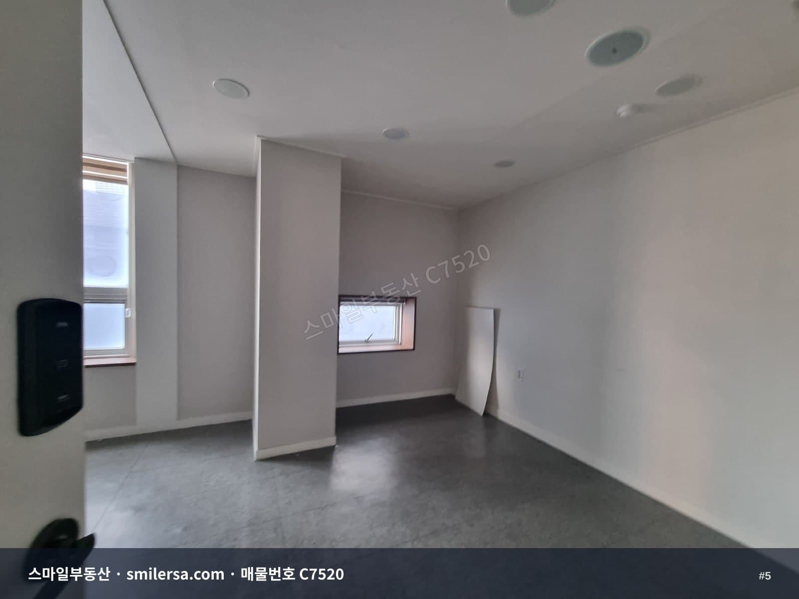 서면역 영광도서 인근, 코너 사무실 상가 60평대 썸네일 5