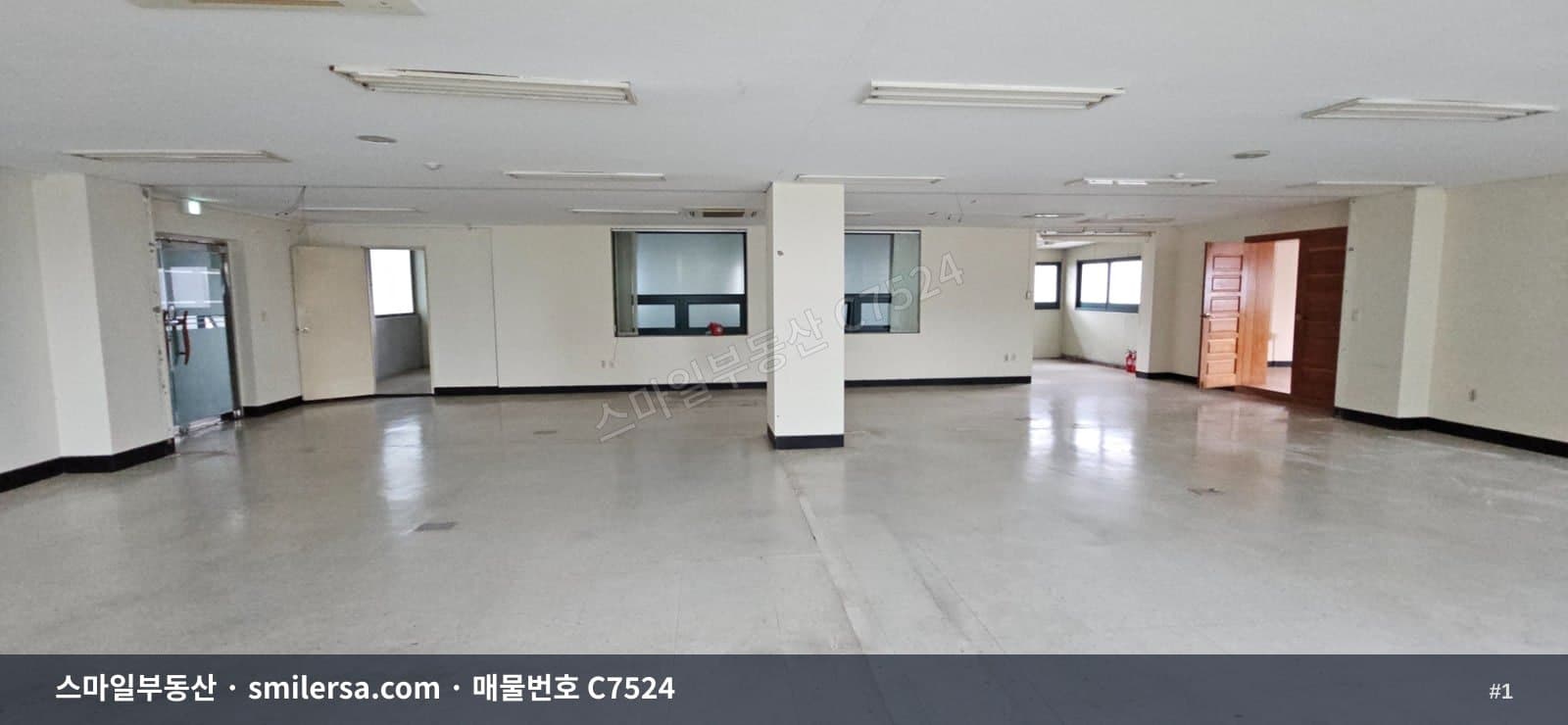 부산광역시 연제구 거제동 사무실 내부 사진 C7524