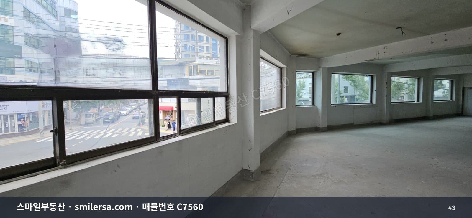 금련산역·광안리 해변 인근 사거리 코너 65평 상가사무실 썸네일 3
