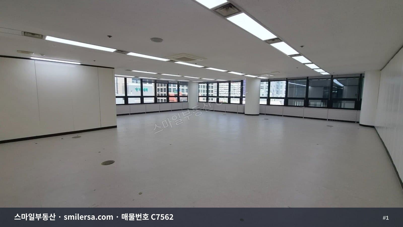 중앙4가 세관삼거리 인근 전문 비지니스 사무실 - 1