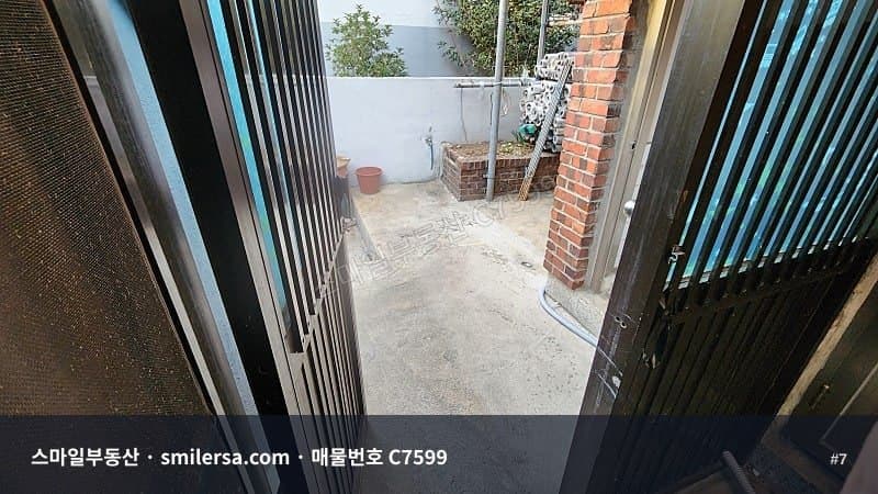 망미역 인근 무권리 1층 상가, 소방도로변 12평 월세 썸네일 7