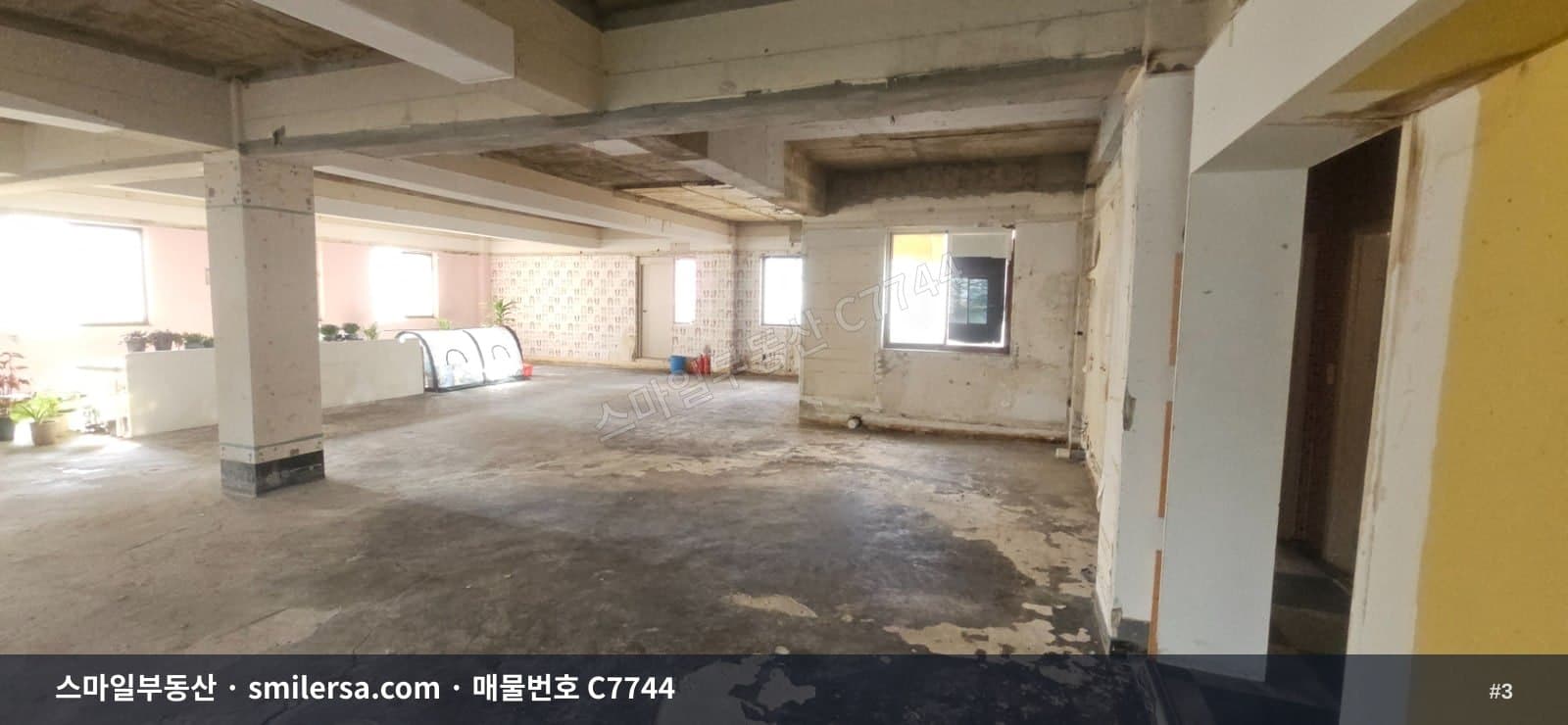 부경대 인근 도로변 77평 사무실, 노출 좋은 4층 공간 썸네일 3