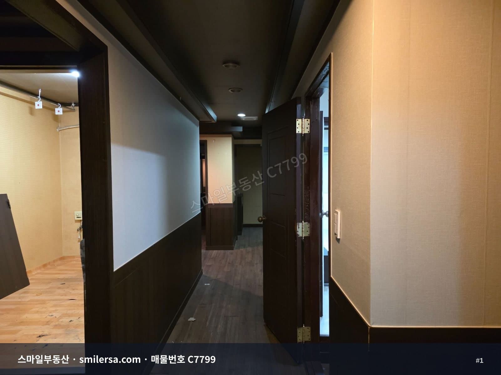 부산광역시 동구 초량동 상가 내부 사진 C7799