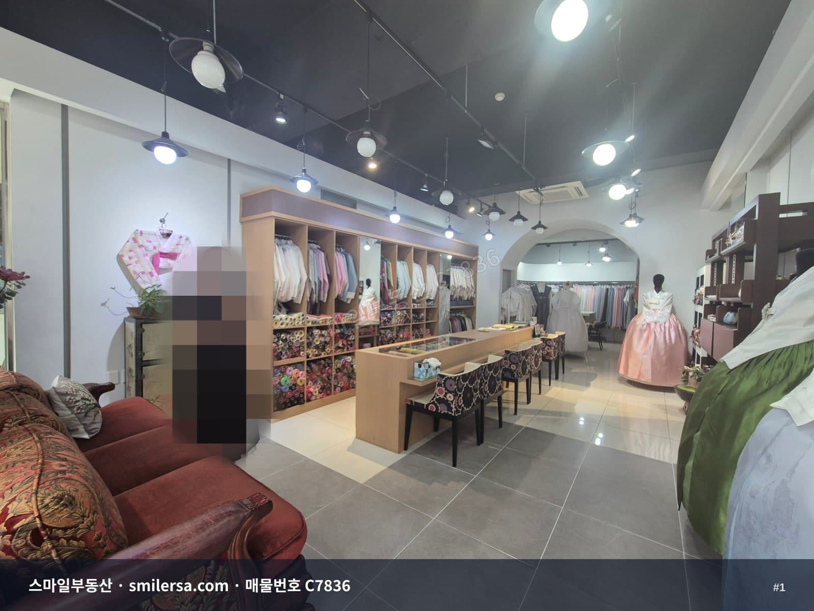 남천역 바로 앞 대로변 1층 주차가능 판매점 - 1