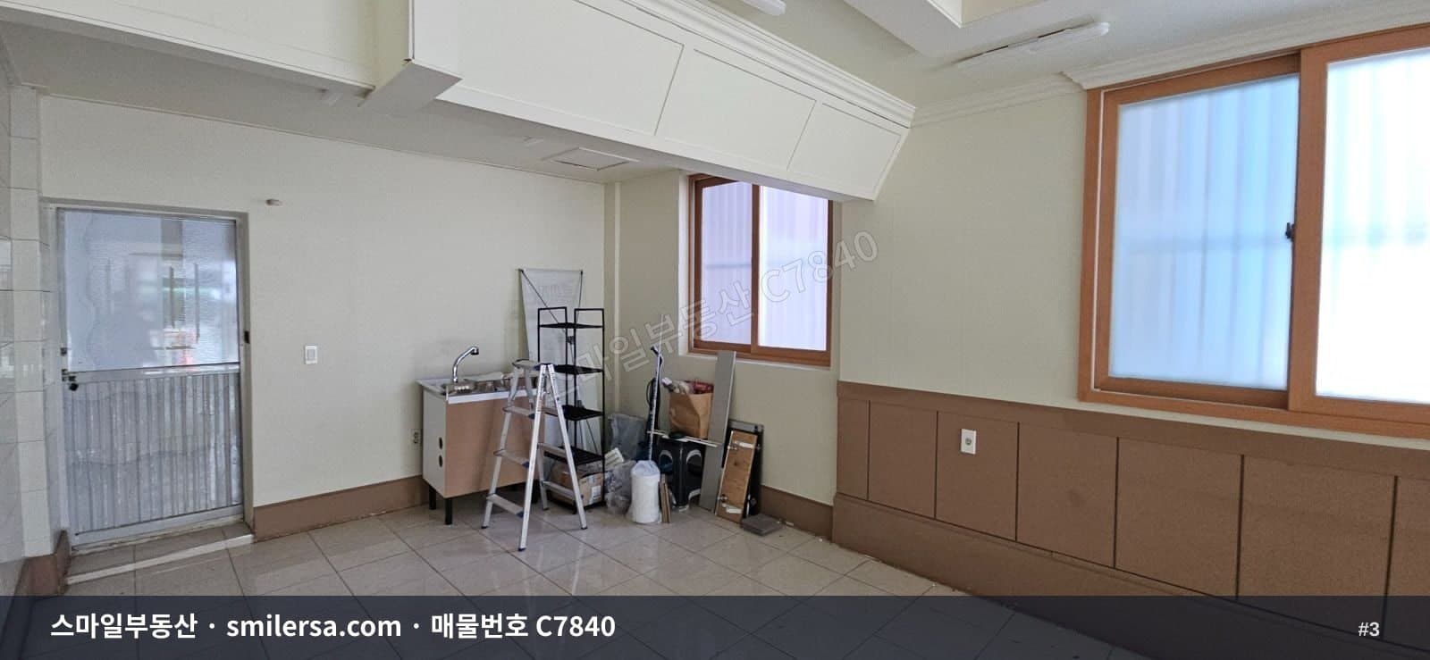 연제구 거제동 대단지 아파트 인근 1층 상가 월세 썸네일 3