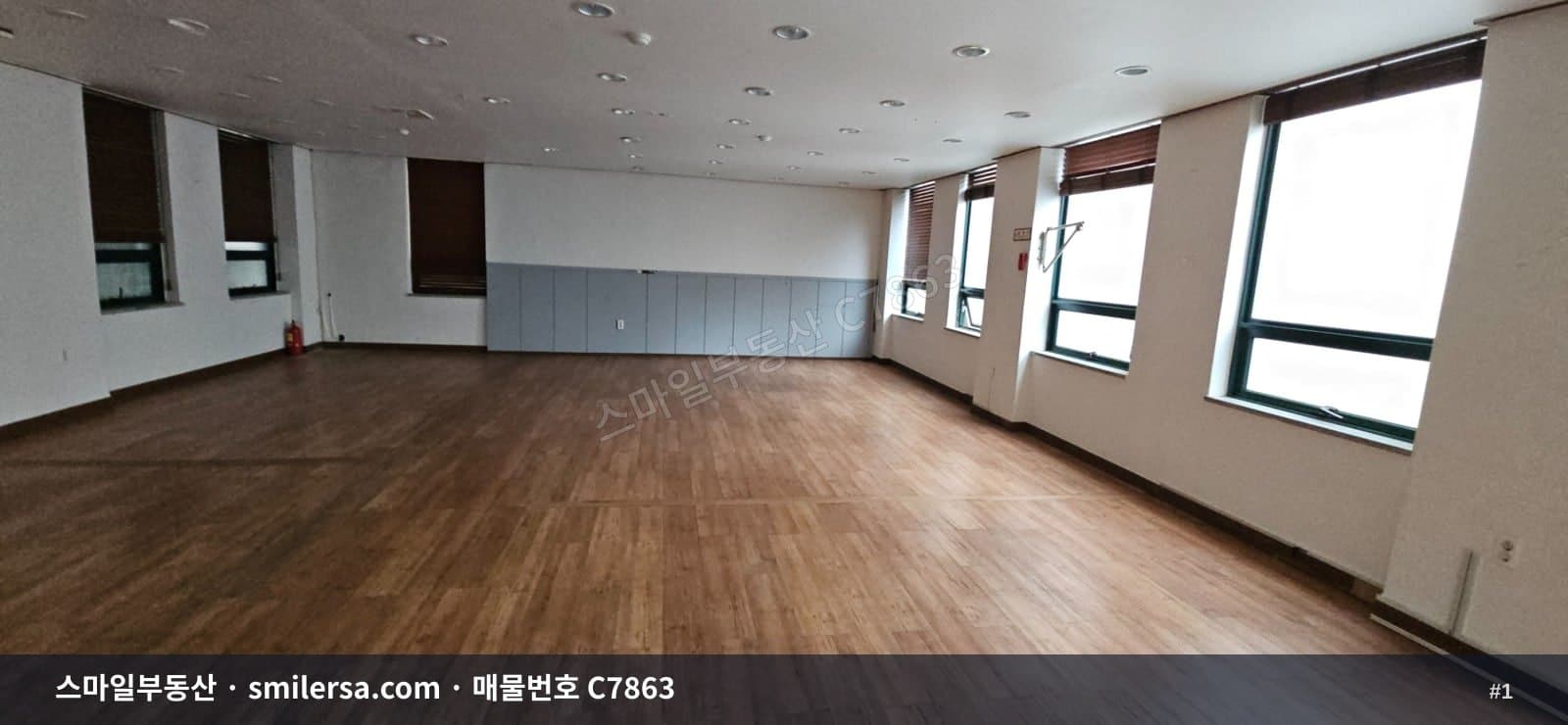 부전역 역세권 66평 사무실, 교차로 접근성 좋은 중형 평수 - 1