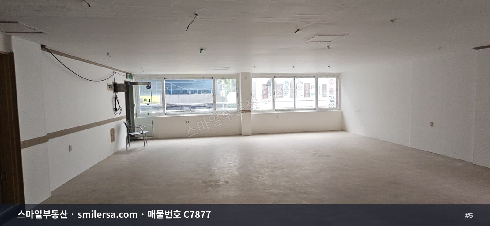 양정역 인근 깔끔한 학원·사무실 32평 월세 썸네일 5