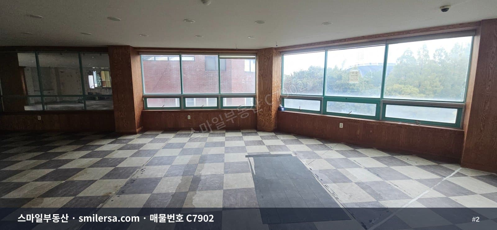 사직 야구장 인근 58평 중형 상가, 다양한 업종 가능 썸네일 2