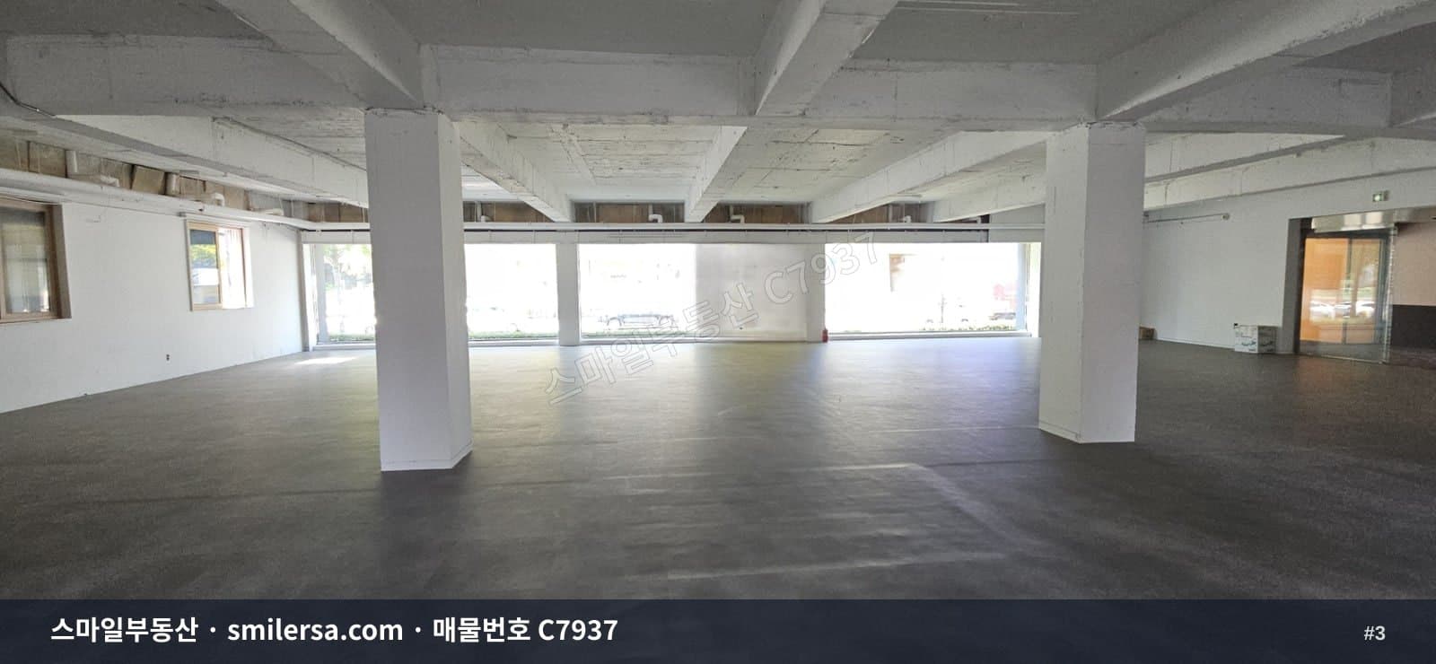 부곡동 중앙대로변 1층 대형 상가, 가시성 좋은 135평 공간 썸네일 3