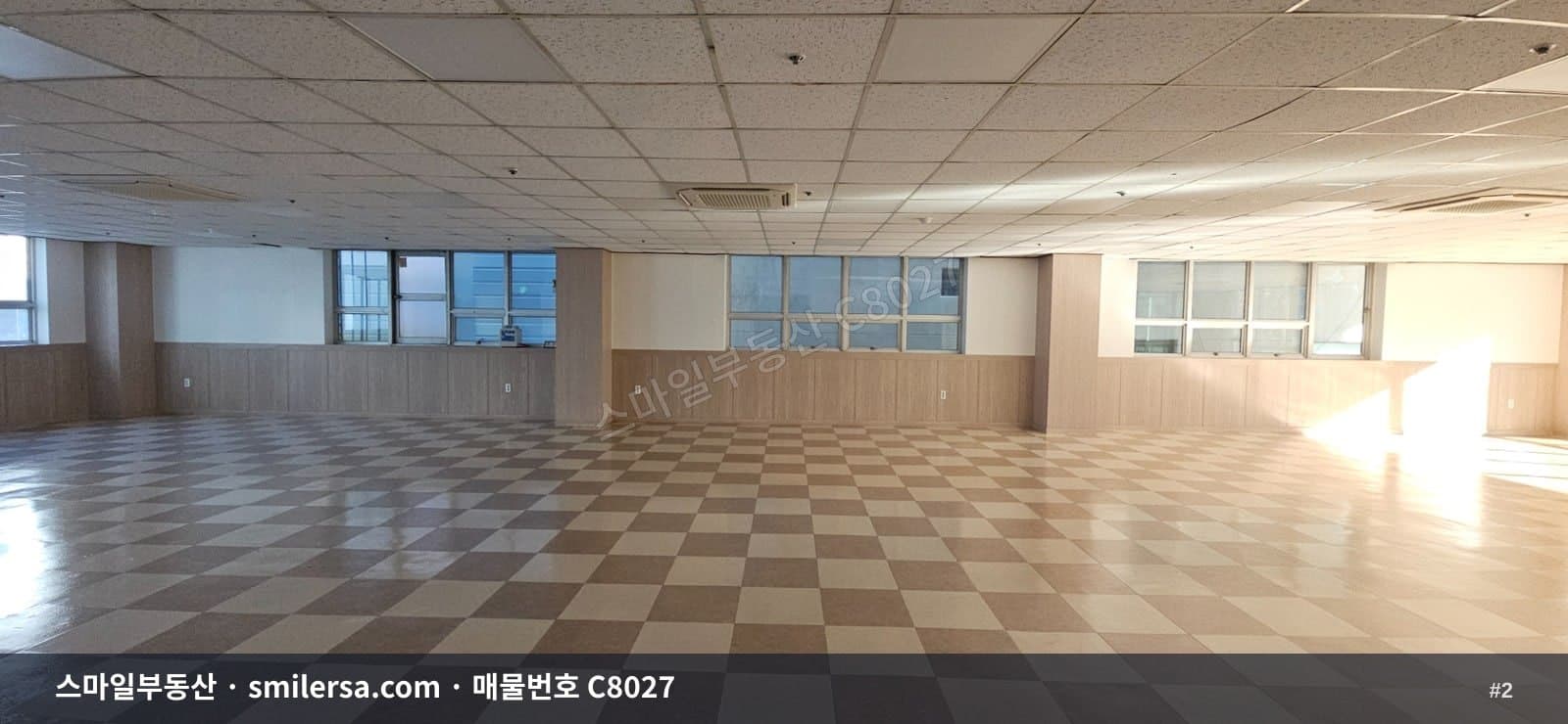 범내골역 인근 깔끔한 대형 사무실, 79평 오피스 전문빌딩 썸네일 2