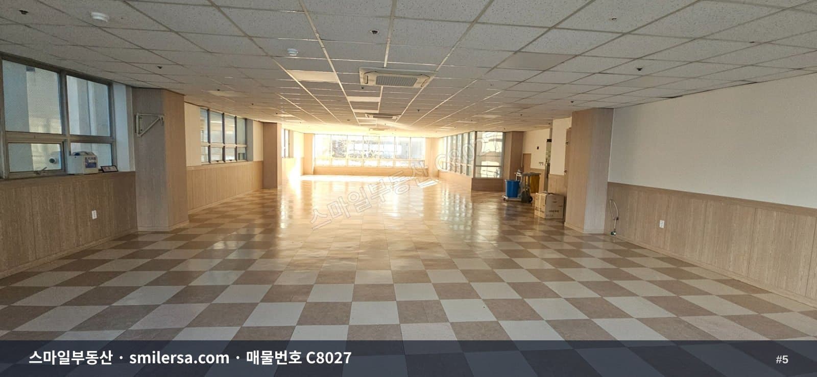 범내골역 인근 깔끔한 대형 사무실, 79평 오피스 전문빌딩 썸네일 5