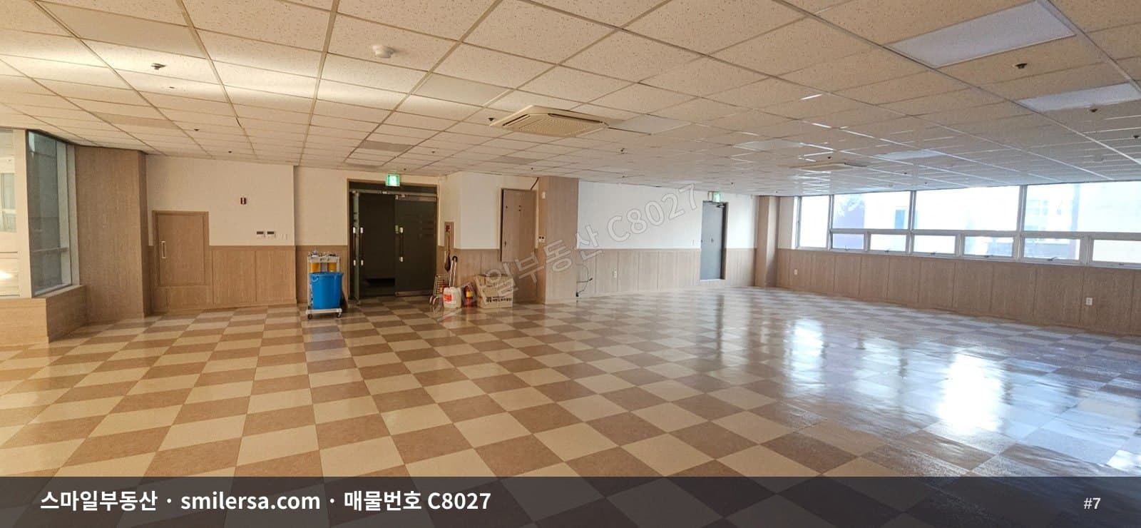 범내골역 인근 깔끔한 대형 사무실, 79평 오피스 전문빌딩 썸네일 7