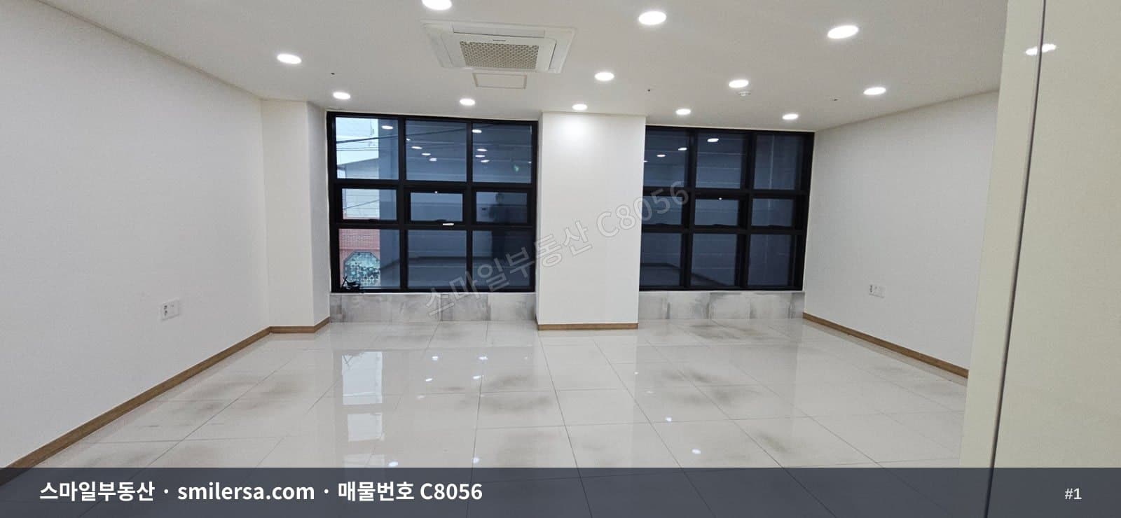 부산광역시 남구 대연동 상가 내부 사진 C8056