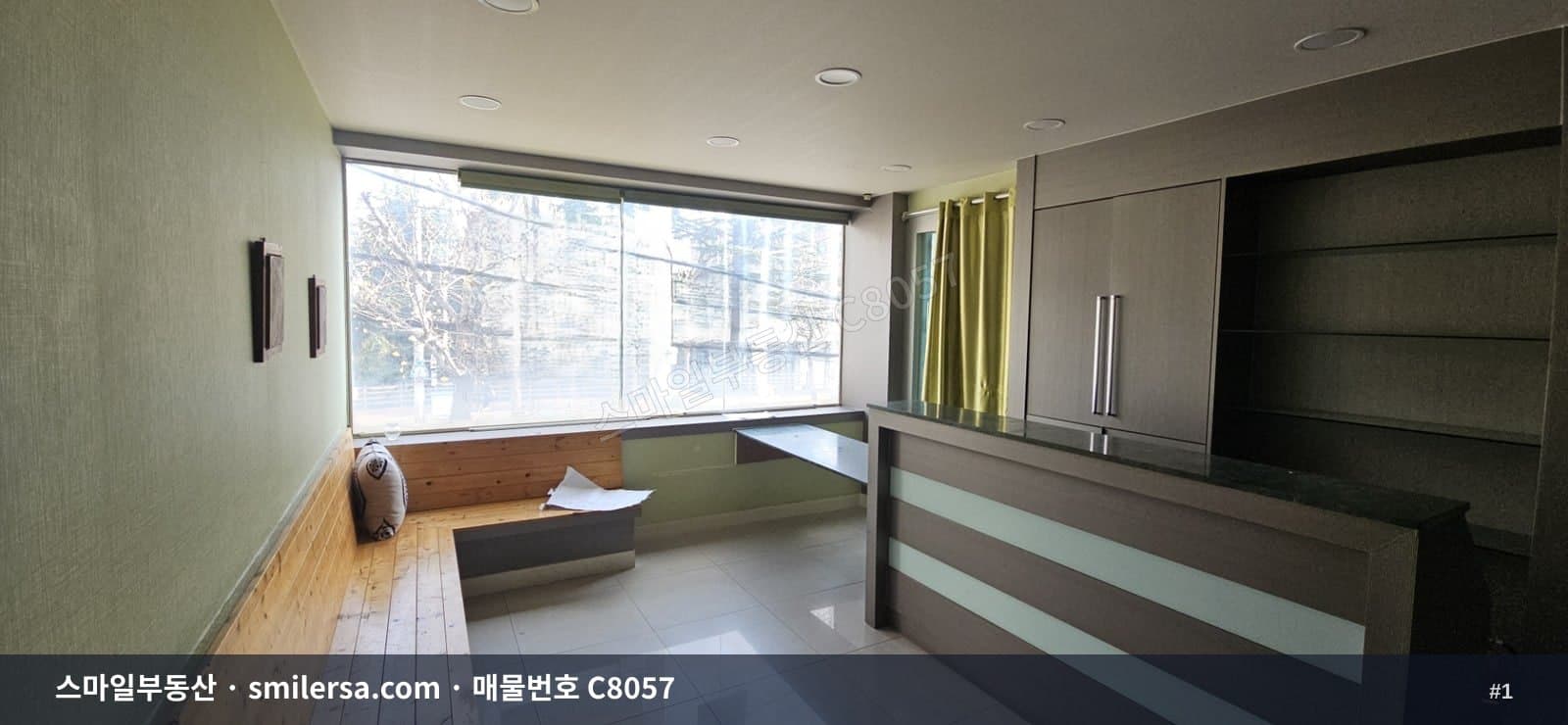부산광역시 남구 대연동 상가 내부 사진 C8057