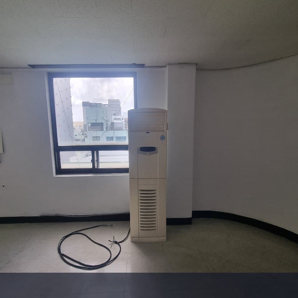 부산역 초량동 25평 사무실, 보증금 300에 월 100 썸네일 4