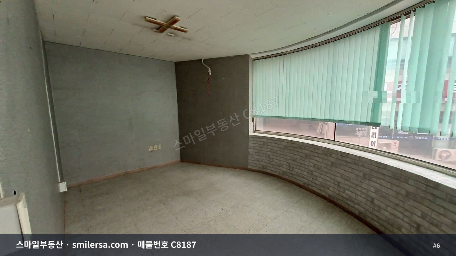 역세권, 노출 좋은 코너건물 2층 상가 C8187 썸네일 6