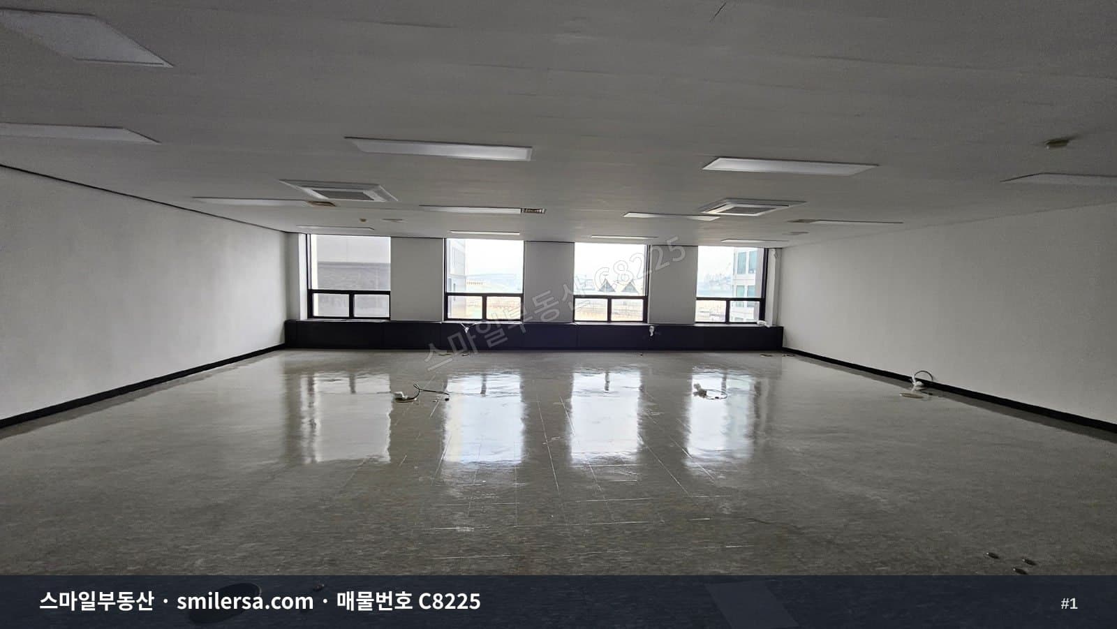 부산광역시 중구 중앙동4가 사무실 내부 사진 C8225