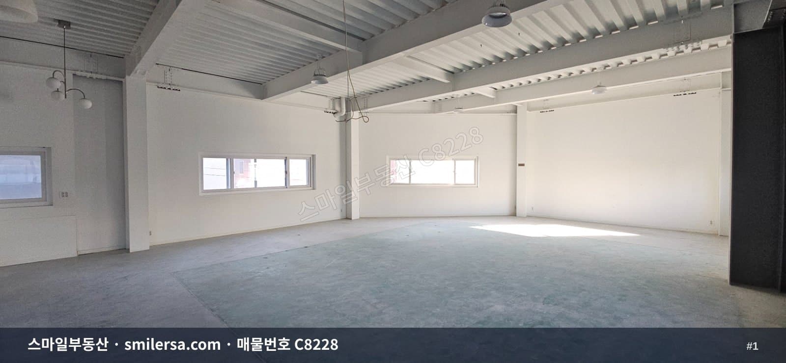 부산광역시 연제구 거제동 사무실 내부 사진 C8228