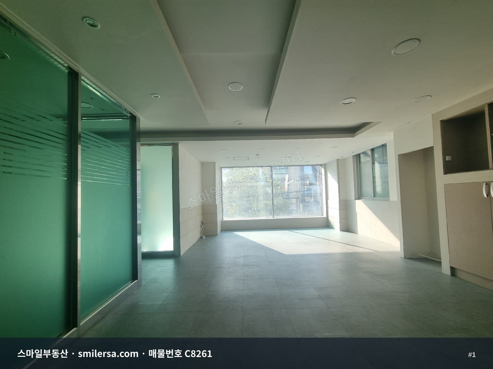 부산광역시 부산진구 부전동 상가 내부 사진 C8261