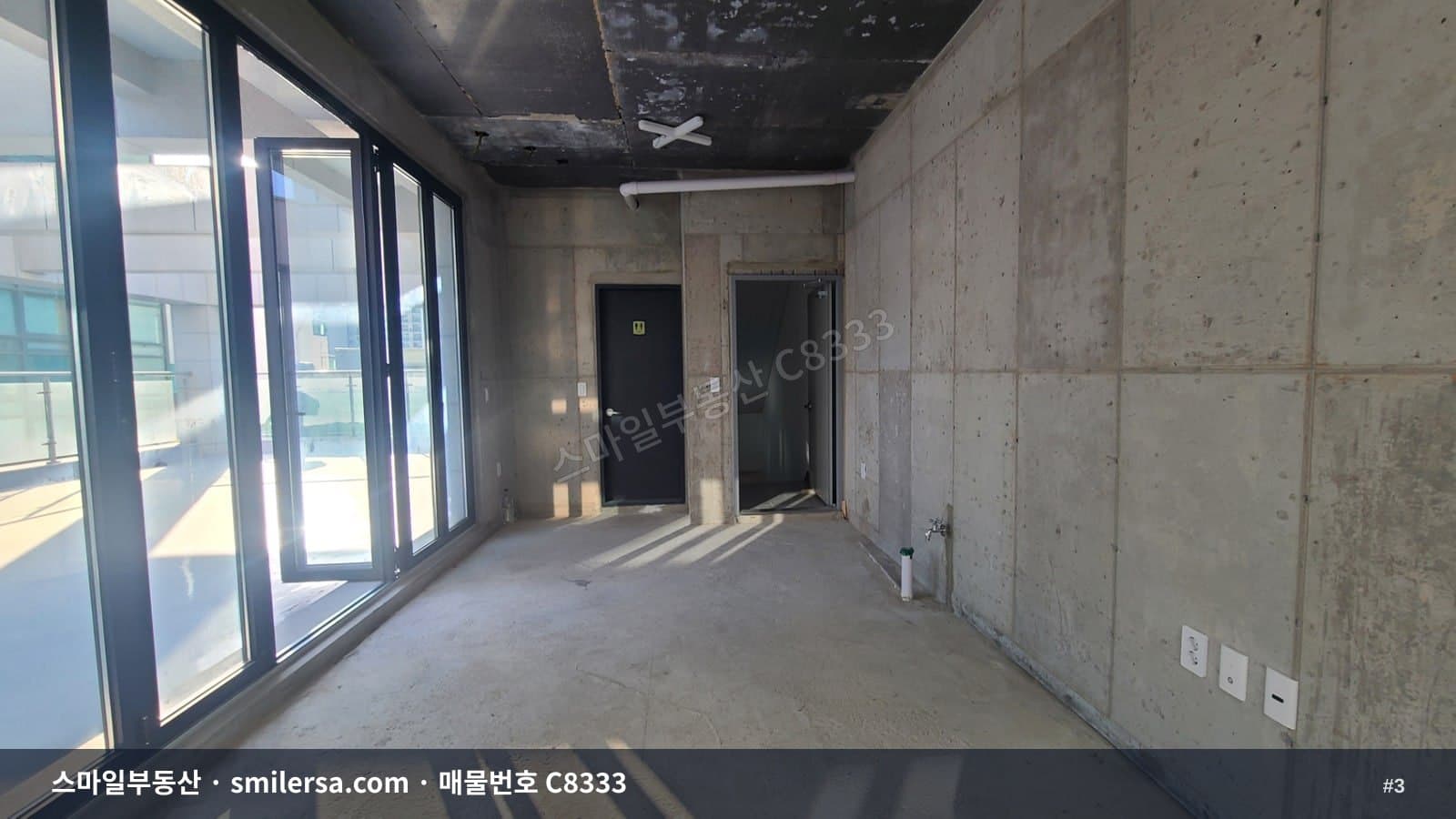 전포카페거리 인근 노출 좋은 코너 자리, 테라스와 루프탑까지 썸네일 3