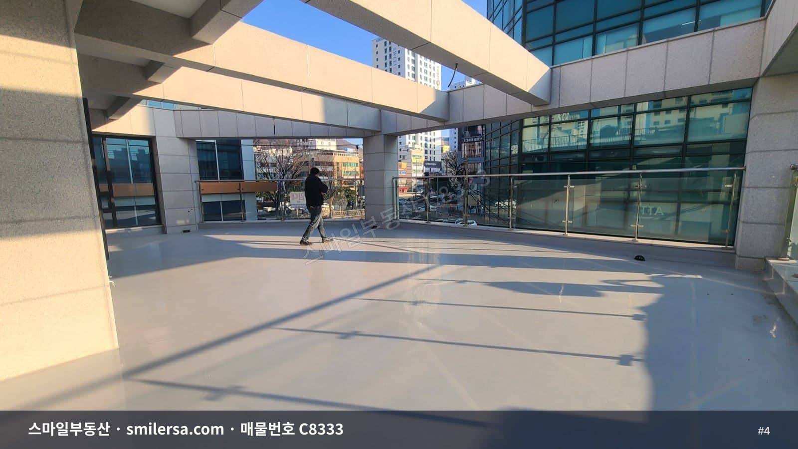 전포카페거리 인근 노출 좋은 코너 자리, 테라스와 루프탑까지 썸네일 4