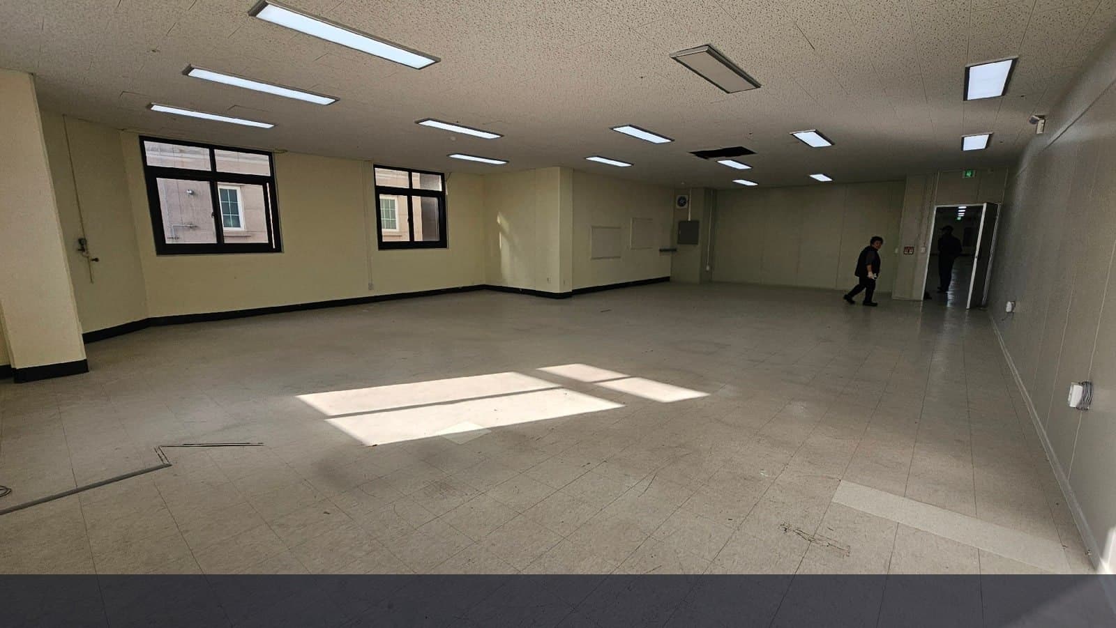 범천동 범곡교차로 인근 사무실, 주차·엘리베이터 갖춘 6층 64평 썸네일 5