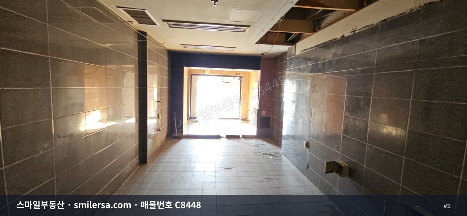부산광역시 남구 문현동 상가 내부 사진 C8448