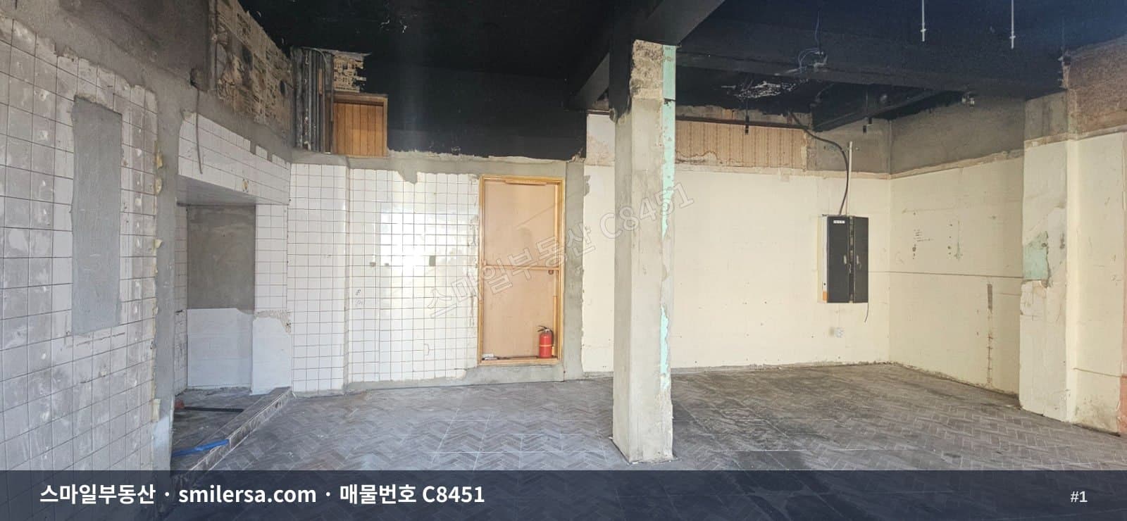 부산광역시 남구 문현동 상가 내부 사진 C8451