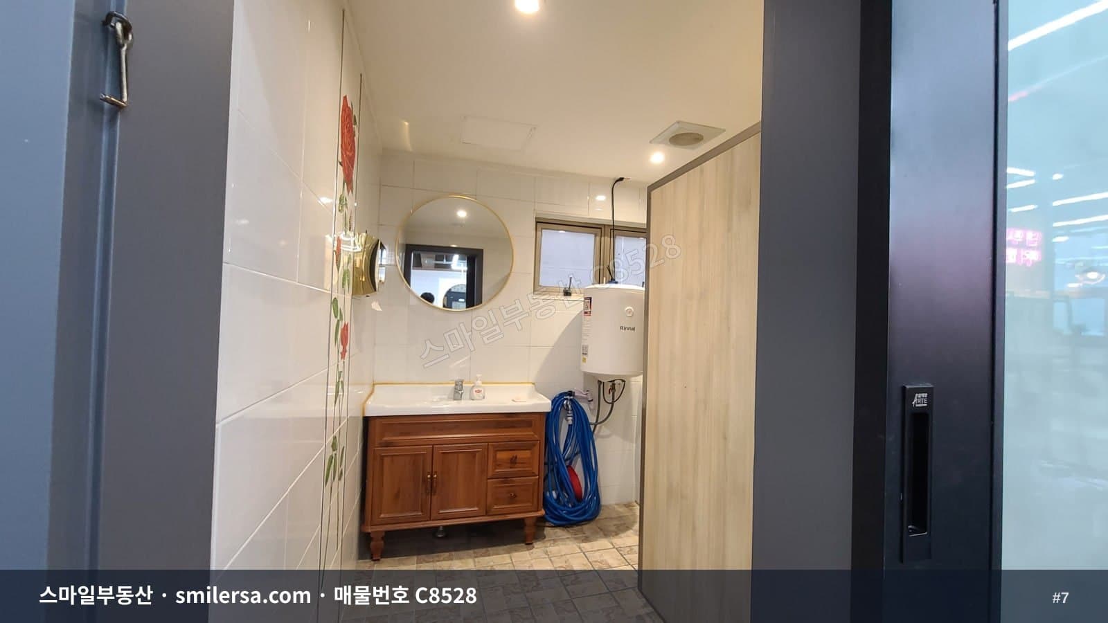 서면2번가·전포카페거리 사이 2층 48평, 유동인구 많은 코너 상가 썸네일 7