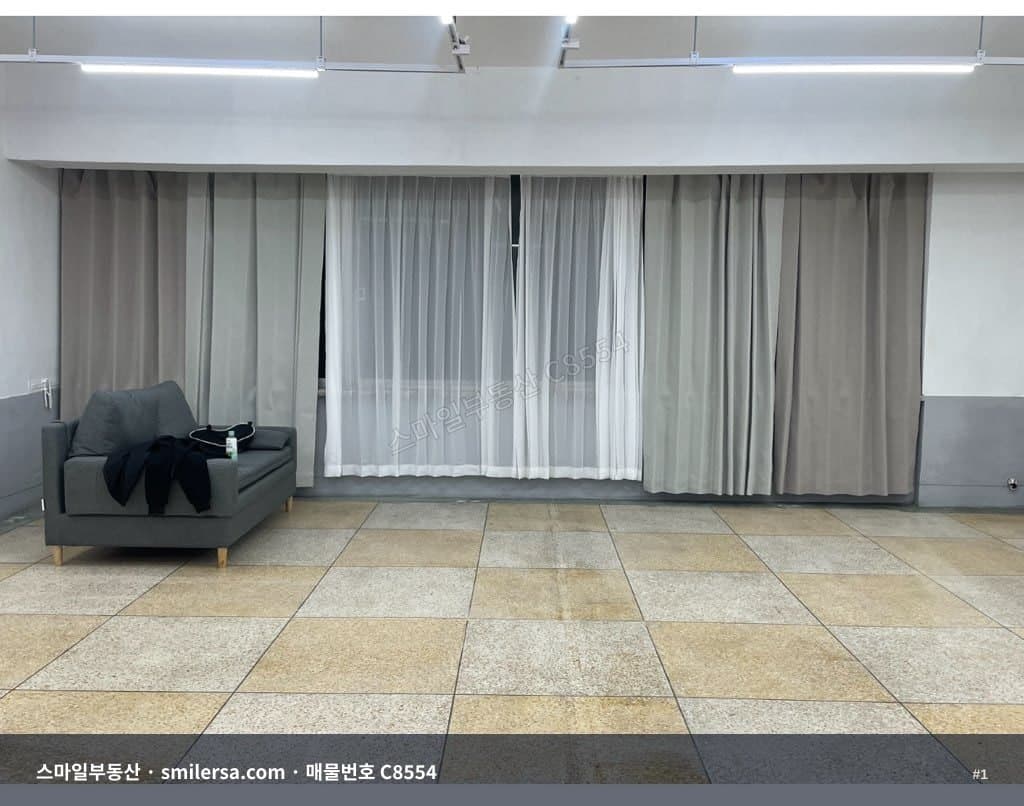 부산광역시 중구 중앙동2가 사무실 내부 사진 C8554