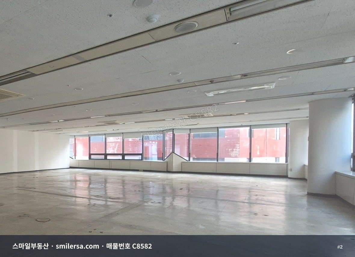범내골역 초역세권 5층 사무실, 관리 잘 된 110평대 공간 썸네일 2