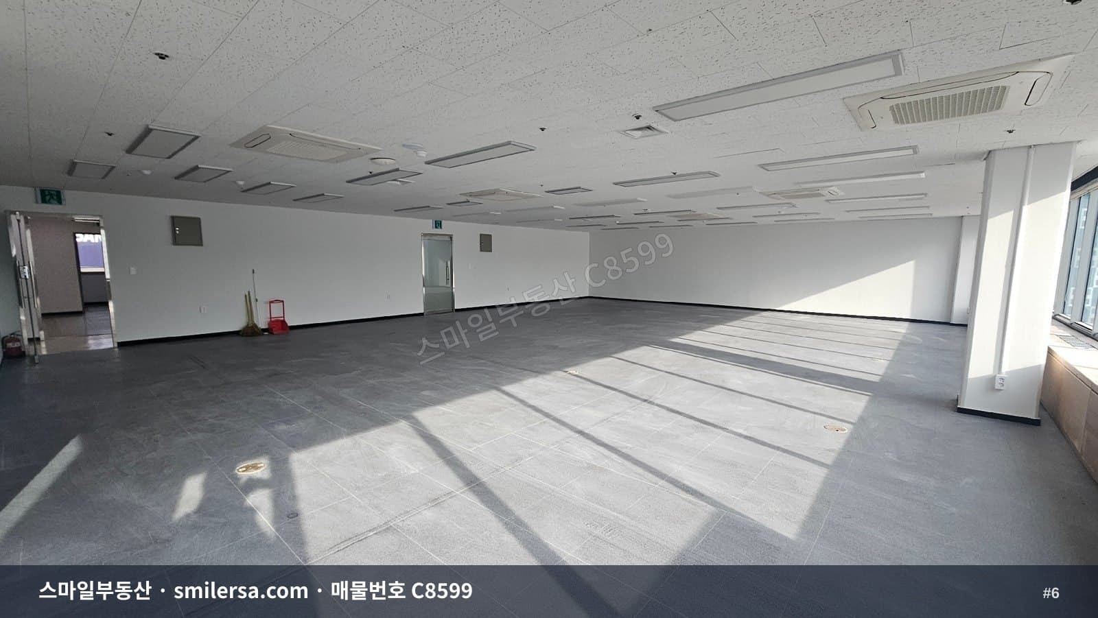서면역 인근 관리 잘 된 13층 사무실 썸네일 6