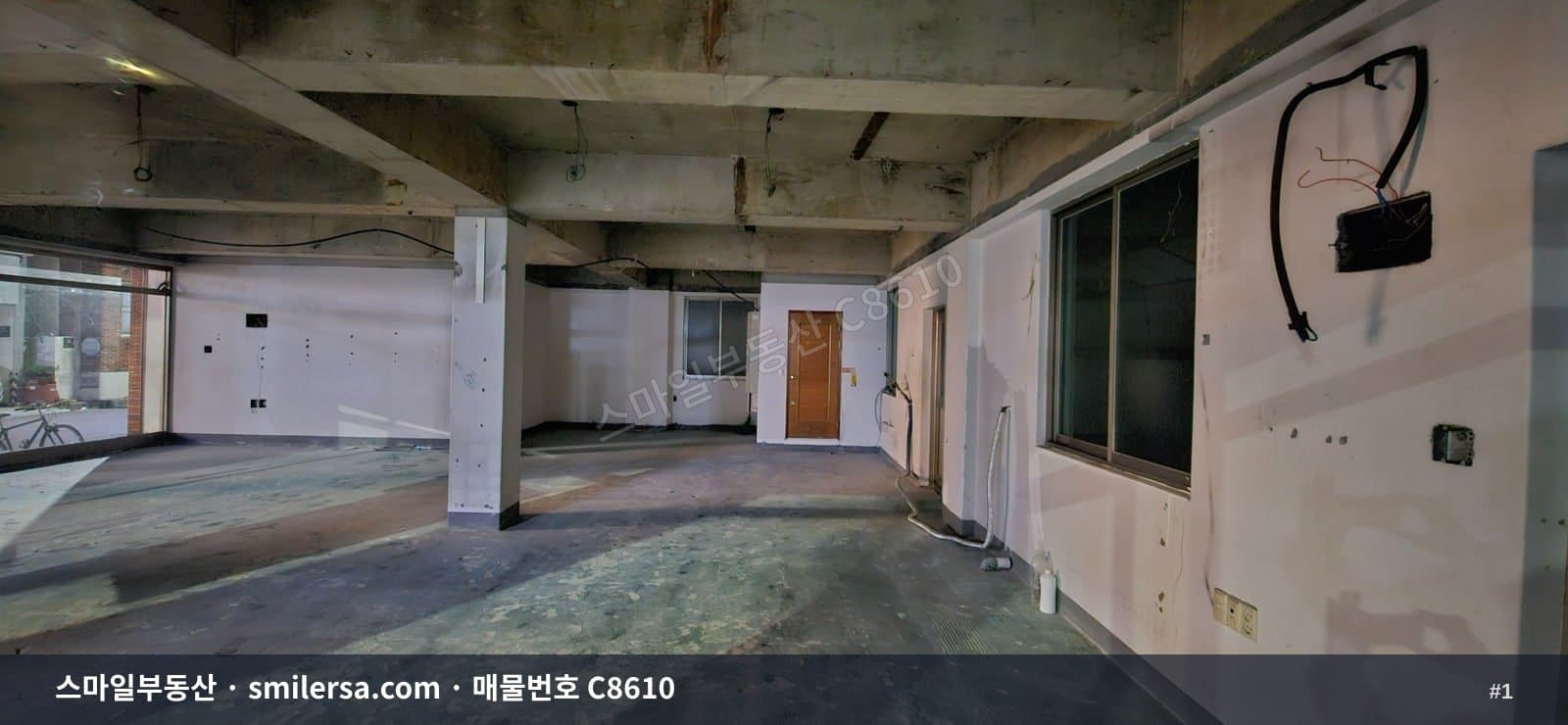 부산광역시 연제구 연산동 상가 내부 사진 C8610