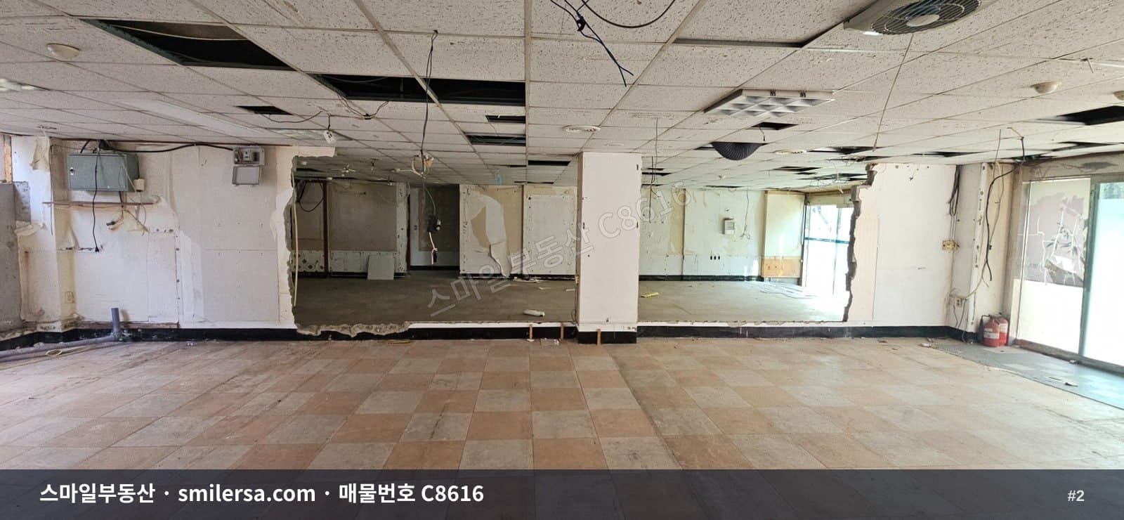 거제역·부산지법 인근 1층 상가, 50평 도로변 자리 썸네일 2