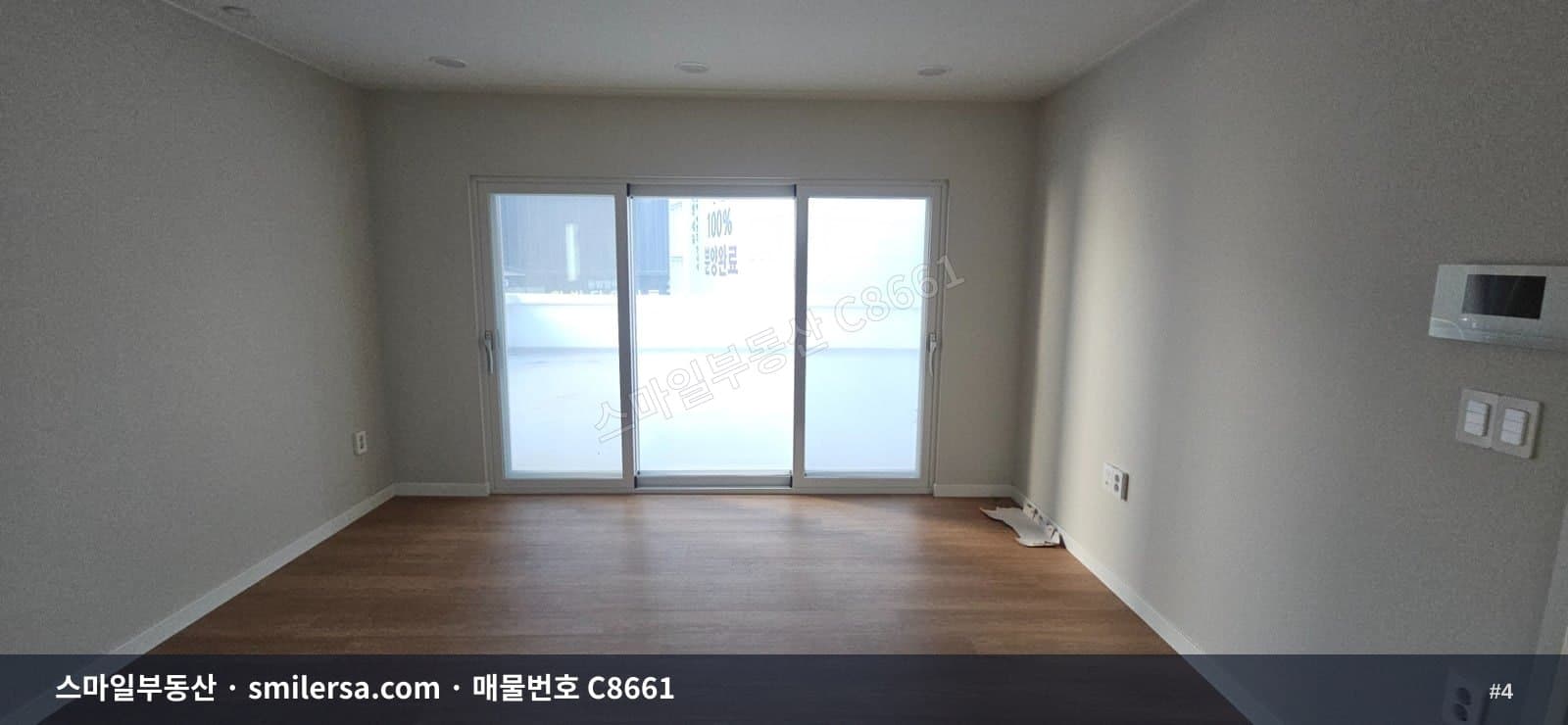 해운대역 인근 깔끔하게 리모델링된 사무실 썸네일 4