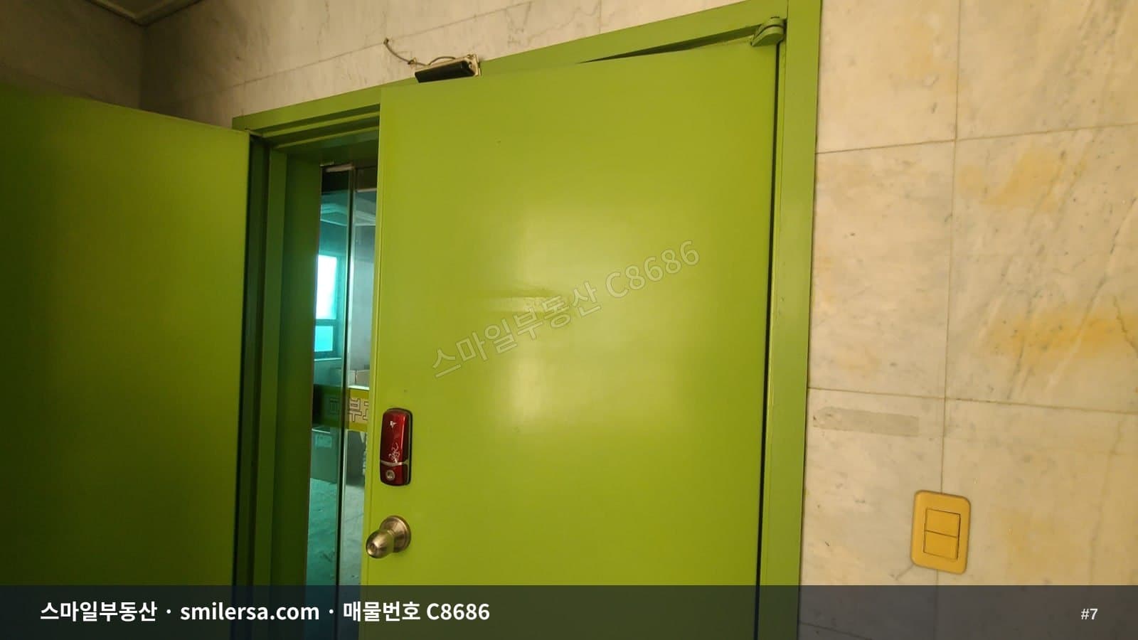남포동 초입 초역세권 네모 반듯한 50평 사무실 썸네일 7