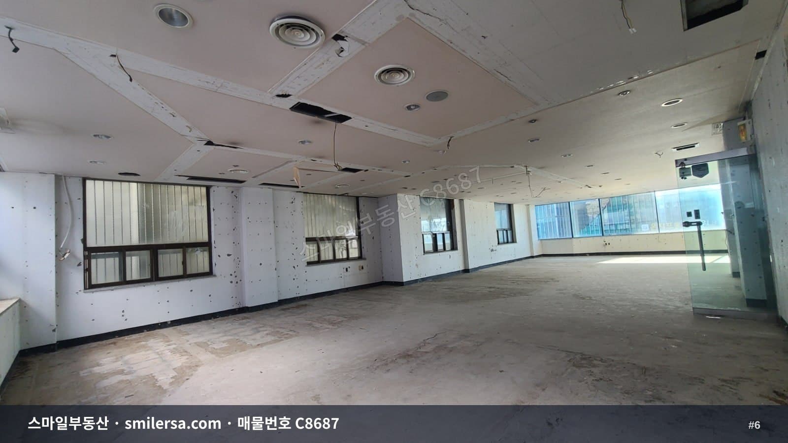 남포동 초입 초역세권 네모 반듯한 50평 사무실 썸네일 6