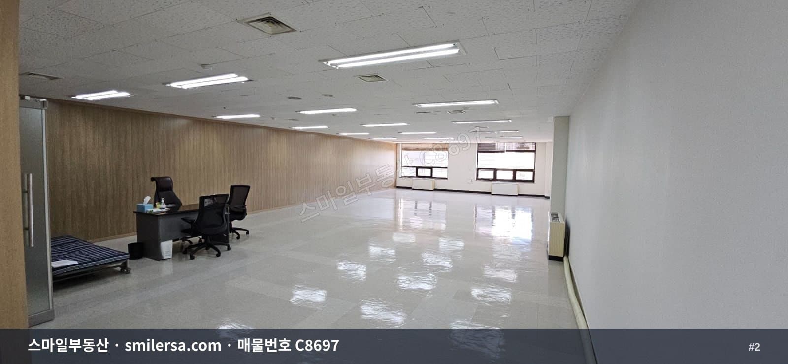 거제대로변 깨끗한 사무실 | 연제구 거제동 2층 56평 썸네일 2
