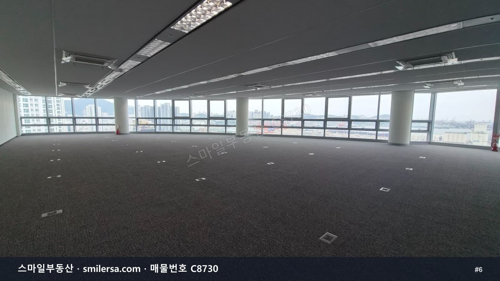 해수부 인근 관리 잘 된 대형 사무실 썸네일 6