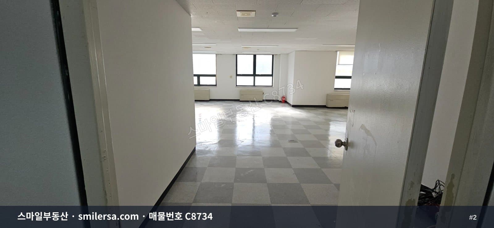 시청역 역세권 대로변 깔끔한 중형사무실 썸네일 2