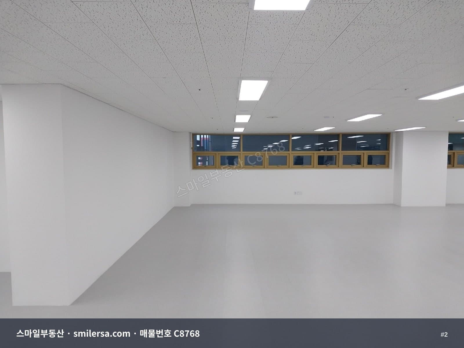 양정역 초역세권 110평 대형 사무실, 깔끔한 상가 공간 썸네일 2