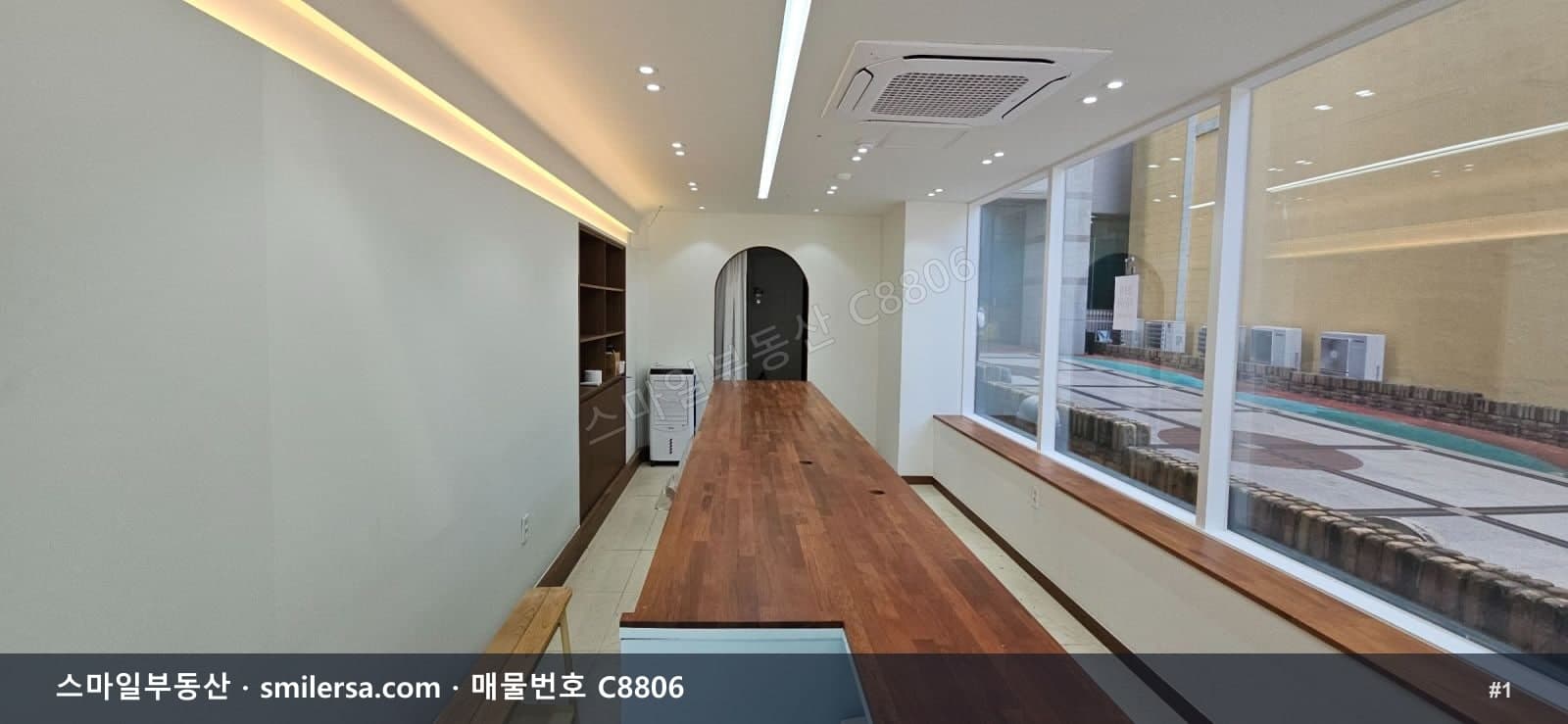부산광역시 연제구 거제동 상가 내부 사진 C8806