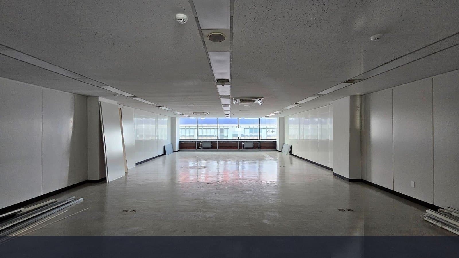 부전역 1번출구 인근 관리 잘 된 오피스빌딩 썸네일 2