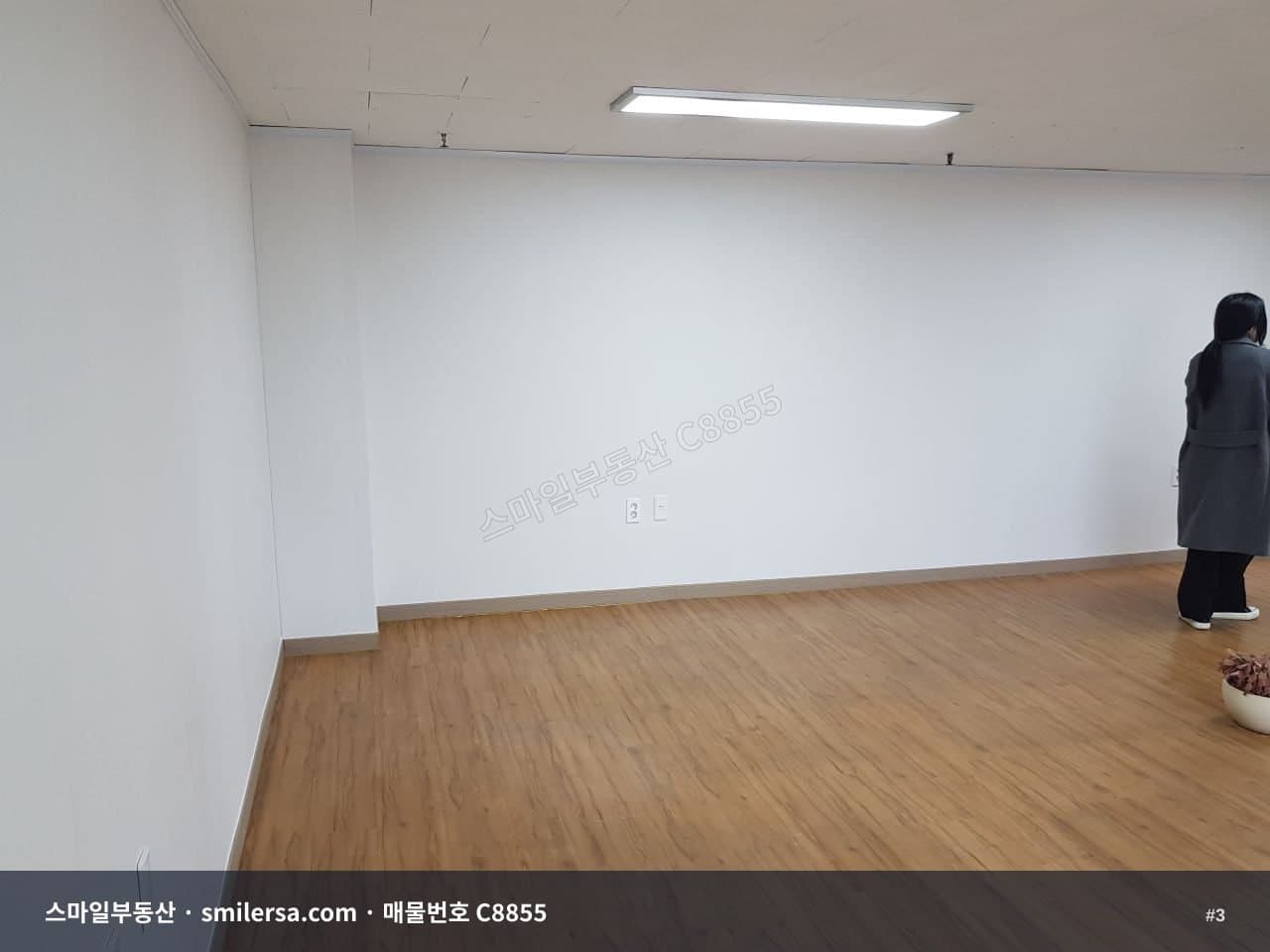 전포역 인근 소형 사무실, 냉난방 갖춘 14층 전망 좋은 공간 썸네일 3