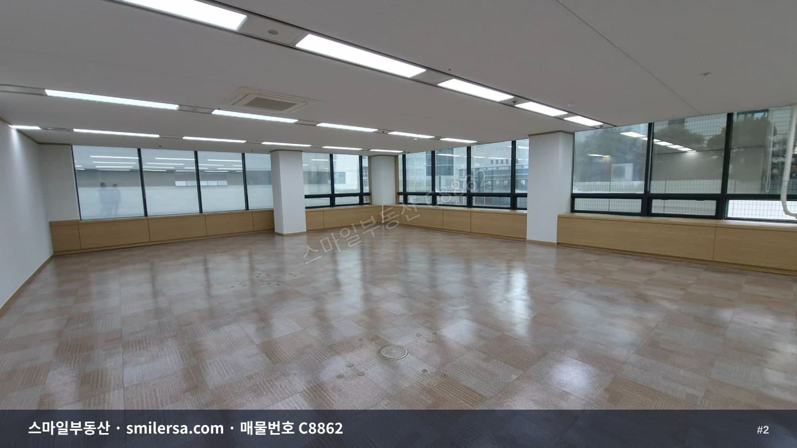 범일동 조방앞 쾌적한 사무실, 관리 잘된 40평대 공간 썸네일 2