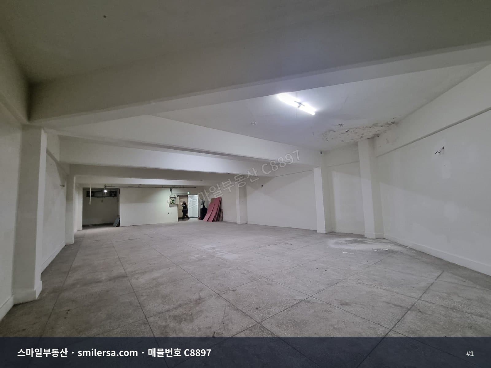 부산광역시 부산진구 전포동 상가 내부 사진 C8897